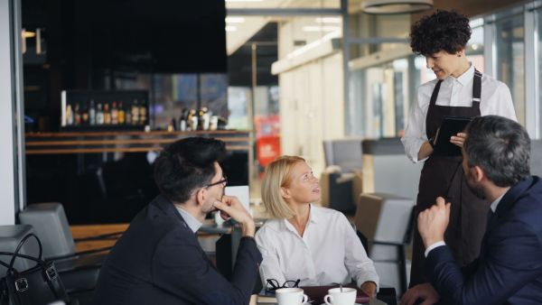 Fostering Lasting Customer Loyalty: Effective Strategies for Restaurants to Enhance Retention with Successful Loyalty Programs